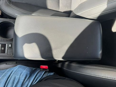 Used 2015 Subaru Legacy 2.5i Limited image 20