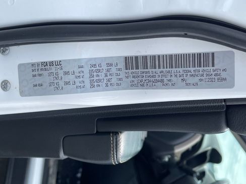 Used 2017 Jeep Cherokee Latitude w/ True North Edition AWD/4WD image 27