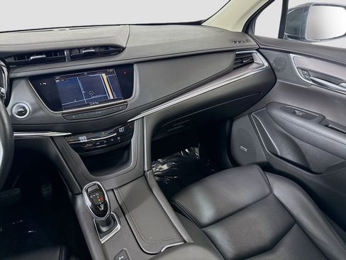 Used 2019 Cadillac XT5 Luxury image 24