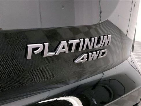 New 2026 Nissan Pathfinder Platinum image 19
