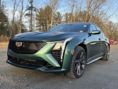 New 2026 Cadillac CT5 V image 9