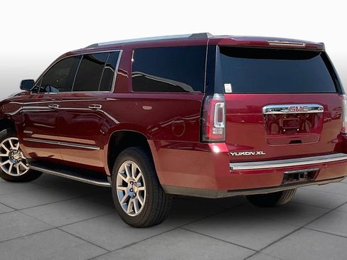 Used 2020 GMC Yukon XL Denali RWD image 12