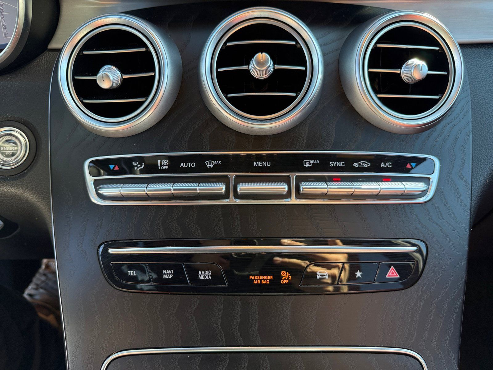 Used 2021 Mercedes-Benz GLC 300 4MATIC image 31