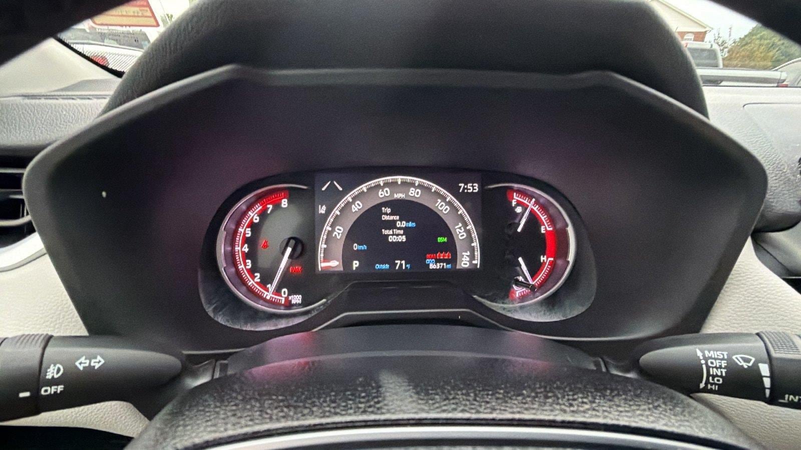 Used 2023 Toyota RAV4 XLE Premium AWD/4WD image 28