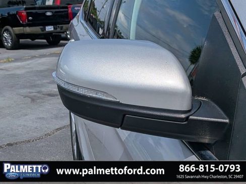 Used 2019 Ford Edge SEL FWD image 11