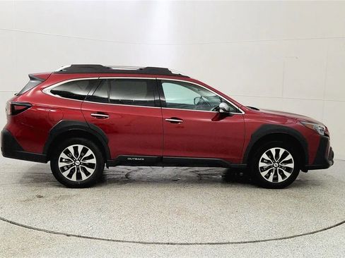 Used 2024 Subaru Outback Touring image 8