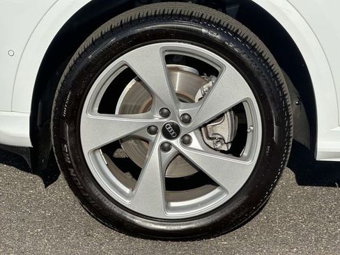 Used 2025 Audi Q5 Premium Plus w/ Premium Plus AWD/4WD image 10