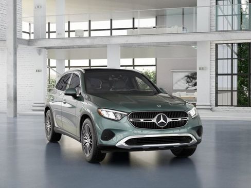 Used 2026 Mercedes-Benz GLC 300 4MATIC image 9