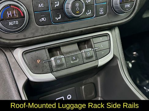 Used 2024 GMC Terrain SLE w/ Driver Convenience Package image 22