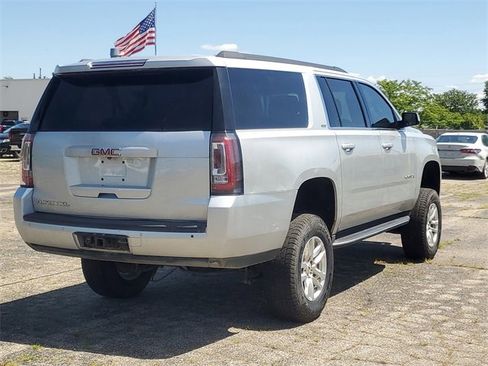 Used 2016 GMC Yukon XL SLT image 7