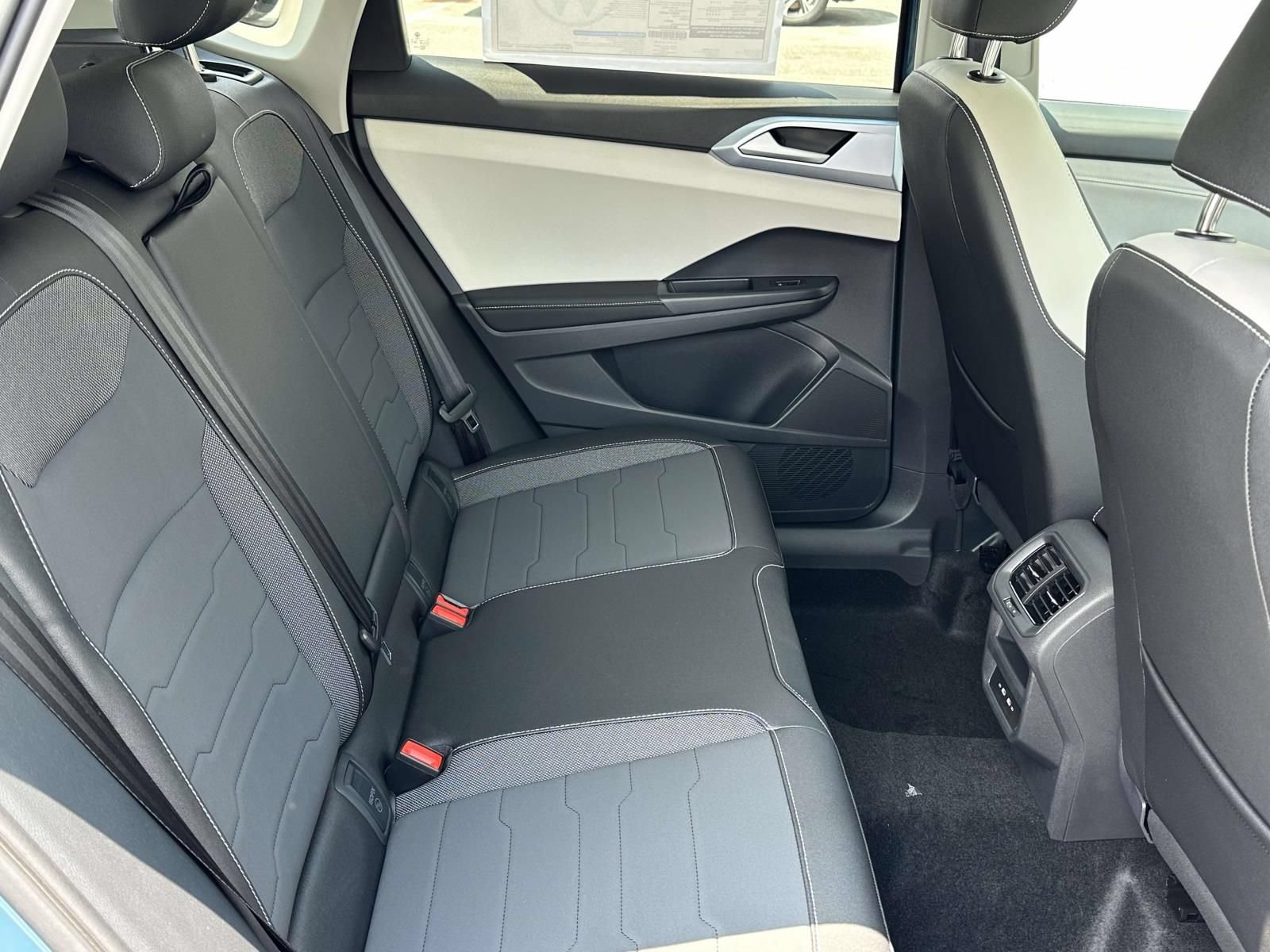 New 2026 Volkswagen Taos SE AWD/4WD image 15