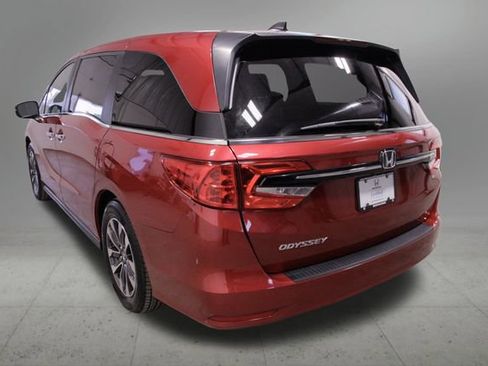 Certified 2024 Honda Odyssey EX-L image 4