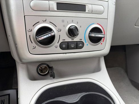 Used 2005 Chevrolet Cobalt LS w/ Preferred Equipment Group image 13