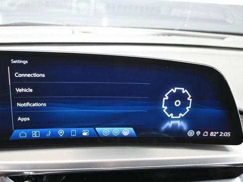 Used 2024 Cadillac Lyriq Sport AWD/4WD image 24