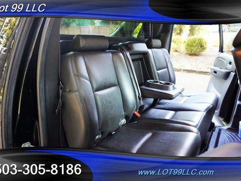 Used 2012 Chevrolet Avalanche LTZ AWD/4WD image 19