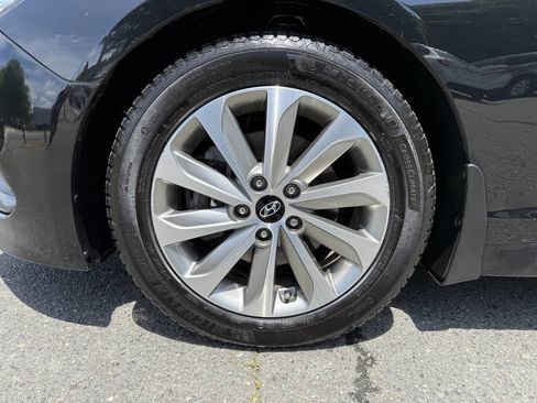 Used 2016 Hyundai Sonata Sport w/ Option Group 03 FWD image 24