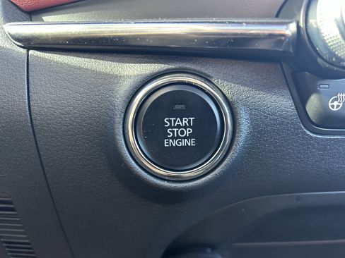 Certified 2025 MAZDA MAZDA3 Hatchback w/Premium Plus Pkg image 14