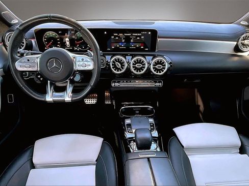 Used 2020 Mercedes-Benz CLA 35 AMG 4MATIC image 7