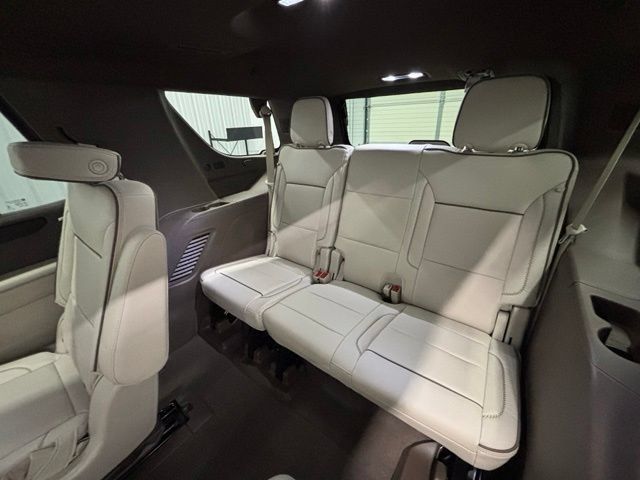 New 2026 GMC Yukon Denali w/ Denali Reserve Package AWD/4WD image 12