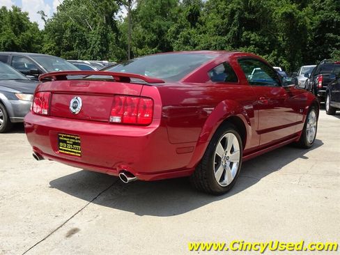 Used 2006 Ford Mustang GT RWD image 8