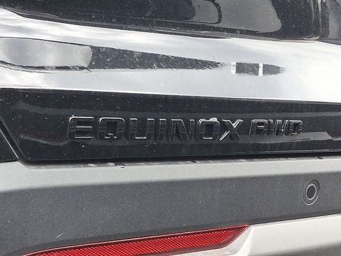 New 2026 Chevrolet Equinox LT w/ Convenience Package II AWD/4WD image 5