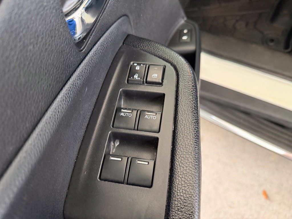 Used 2017 Honda Pilot EX-L image 39