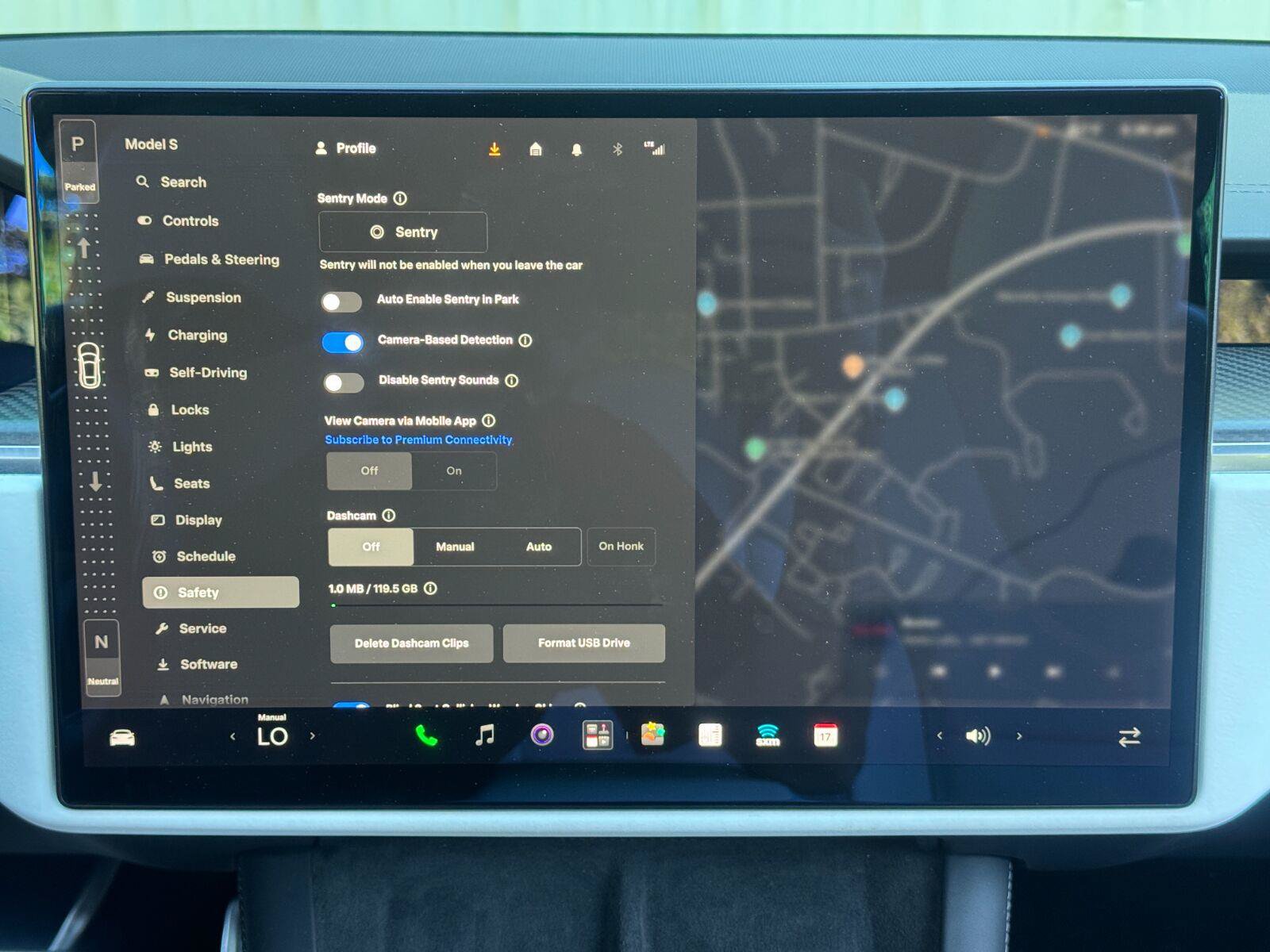 Used 2022 Tesla Model S Plaid AWD/4WD image 30