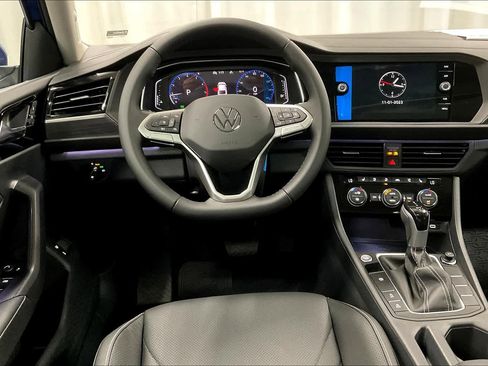 Used 2024 Volkswagen Jetta SEL image 18