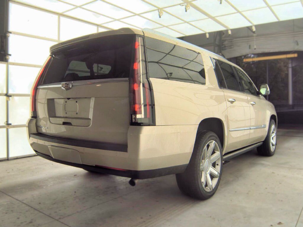 Used 2015 Cadillac Escalade ESV Premium AWD/4WD image 7