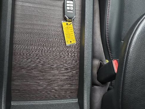 Used 2020 Honda Pilot Black Edition image 38