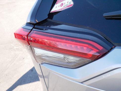 Certified 2025 Toyota RAV4 XLE image 17