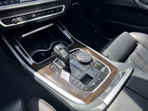 Used 2019 BMW X7 xDrive40i w/ Parking Assistance Package image 19