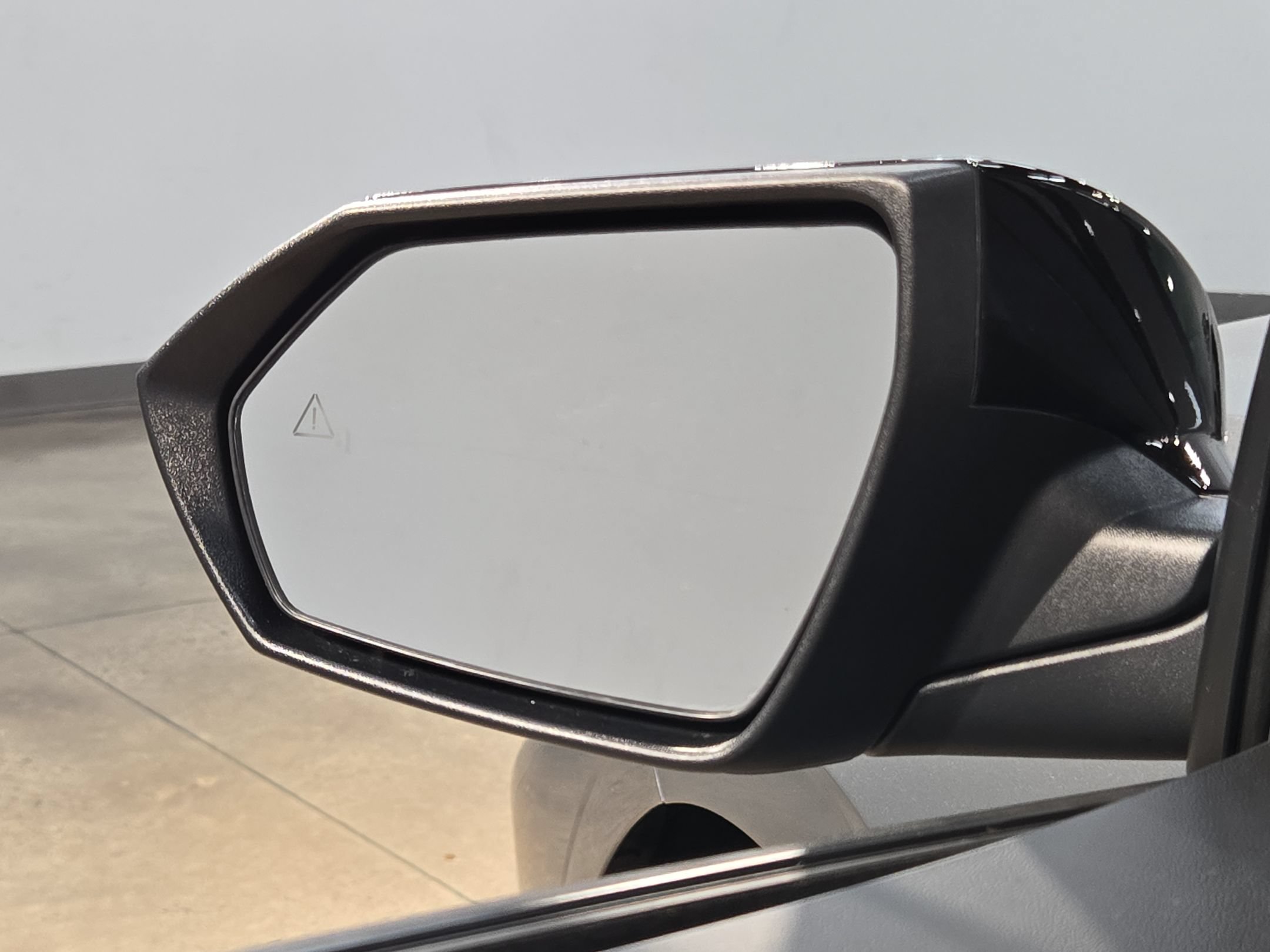 Used 2025 Hyundai Elantra Sport FWD image 22