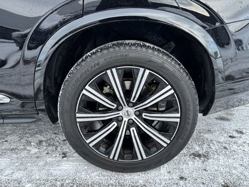 Used 2024 Volvo XC90 B6 Plus image 30