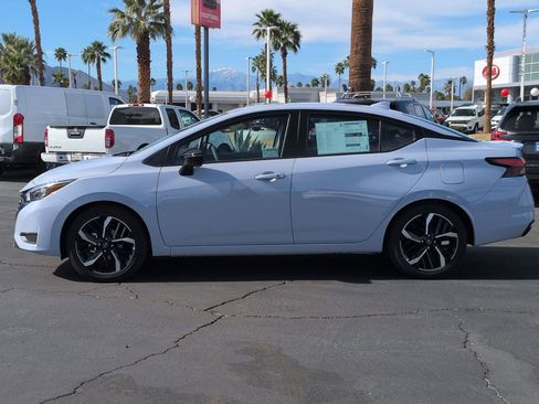 New 2025 Nissan Versa SR w/ Trunk Package image 3