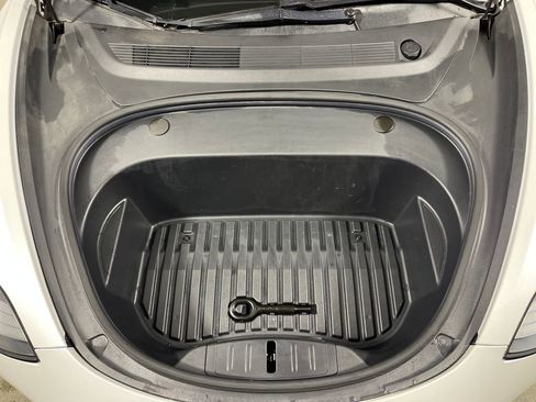 Used 2021 Tesla Model 3 Long Range image 9