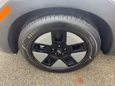 Certified 2025 Hyundai Santa Fe SEL image 38