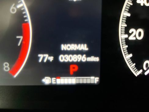 Used 2024 Honda Pilot EX-L image 12