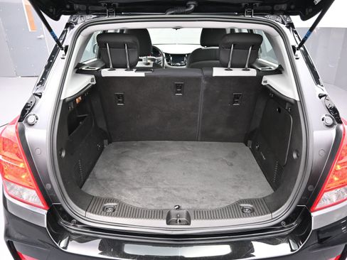 Certified 2020 Chevrolet Trax LS image 24
