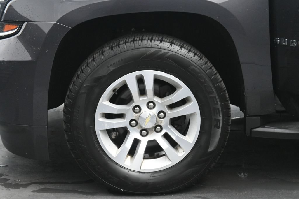 Used 2016 Chevrolet Suburban LS RWD image 28