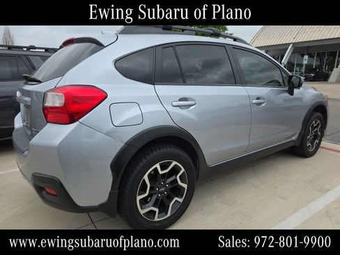 Used 2017 Subaru Crosstrek 2.0i Limited image 2