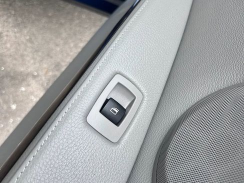 Used 2011 BMW 328i xDrive Coupe image 44