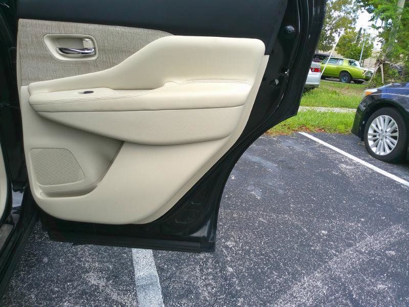 Used 2019 Nissan Murano SL FWD image 25