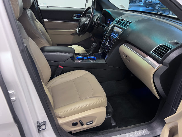Used 2016 Ford Explorer Limited FWD image 10