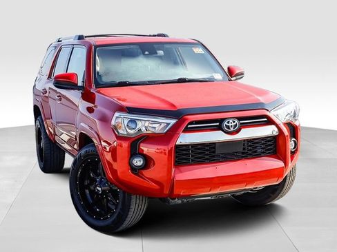 Used 2022 Toyota 4Runner SR5 RWD image 2