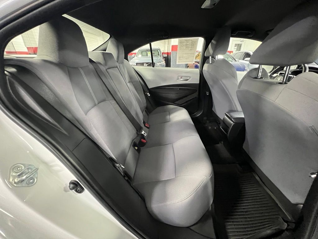 Certified 2022 Toyota Corolla SE FWD image 17