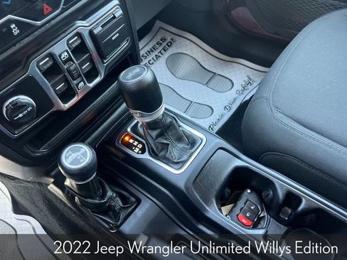 Used 2022 Jeep Wrangler Unlimited Sport AWD/4WD image 19