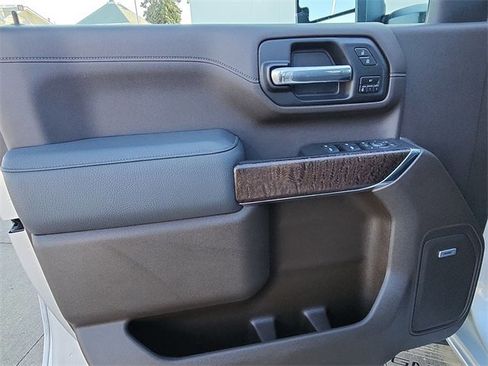 Certified 2020 GMC Sierra 3500 Denali w/ Denali Ultimate Package image 23