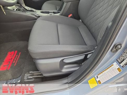 Used 2023 Toyota Corolla LE image 20