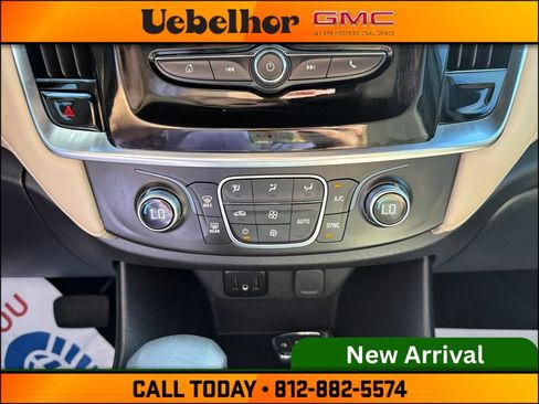 Used 2023 Chevrolet Traverse LS w/ Safety Package AWD/4WD image 25